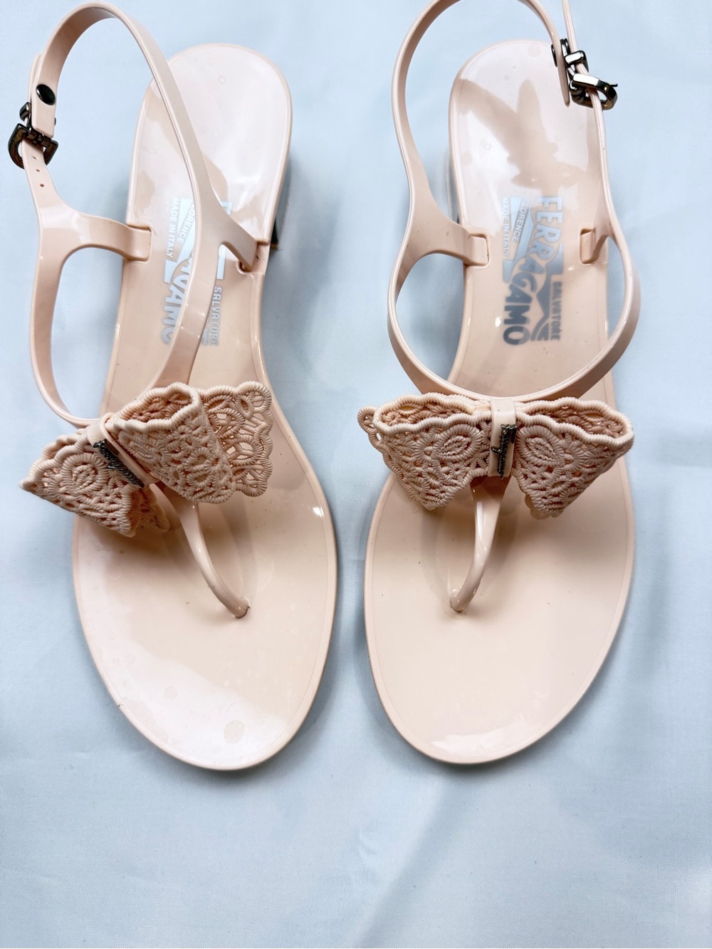 Salvatore Ferragamo Pale Blush Jelly Bow T-Strap Sandals Size 9